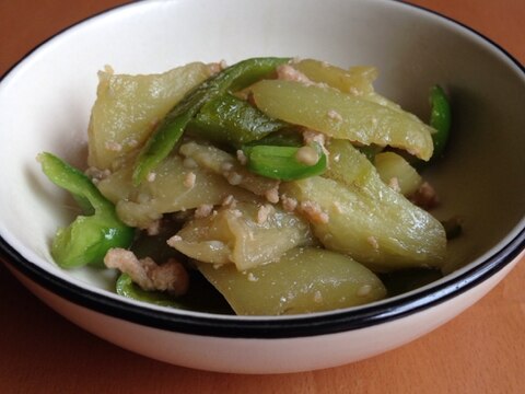 離乳食・幼児食♪なすとピーマンの鶏そぼろ炒め煮